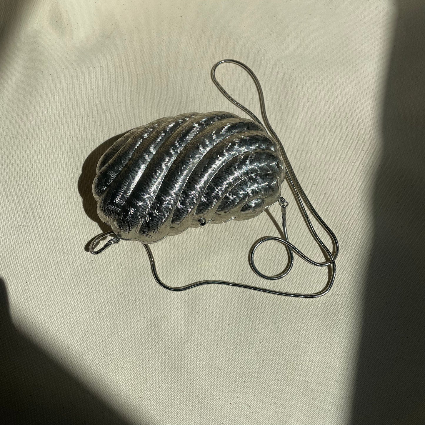 Vintage Clam Shell Hardcase Purse