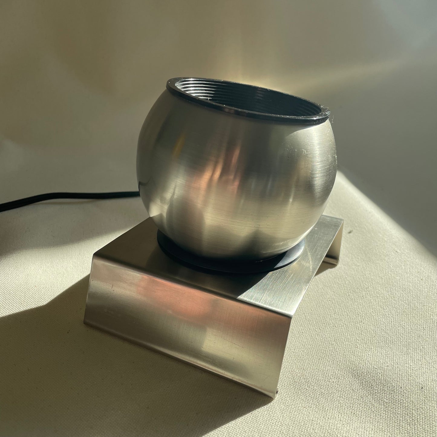 Vintage Eyeball Accent Lamp with Base in style of Robert Sonneman