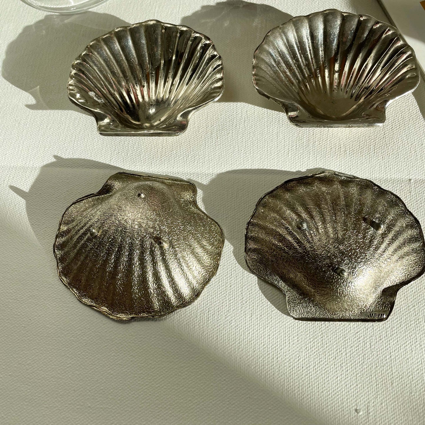 Set of 4 Miniature Scallop Shell Plate
