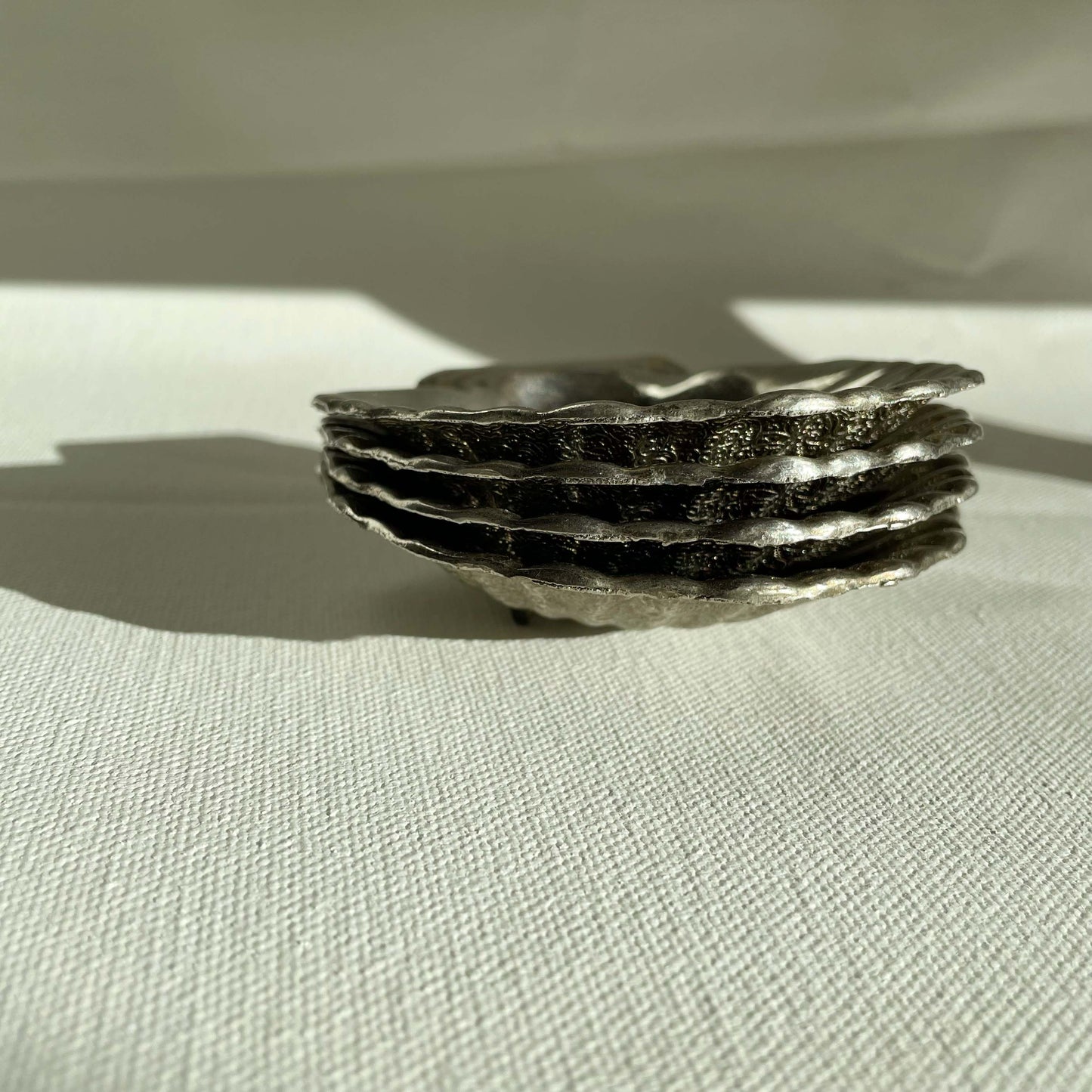 Set of 4 Miniature Scallop Shell Plate