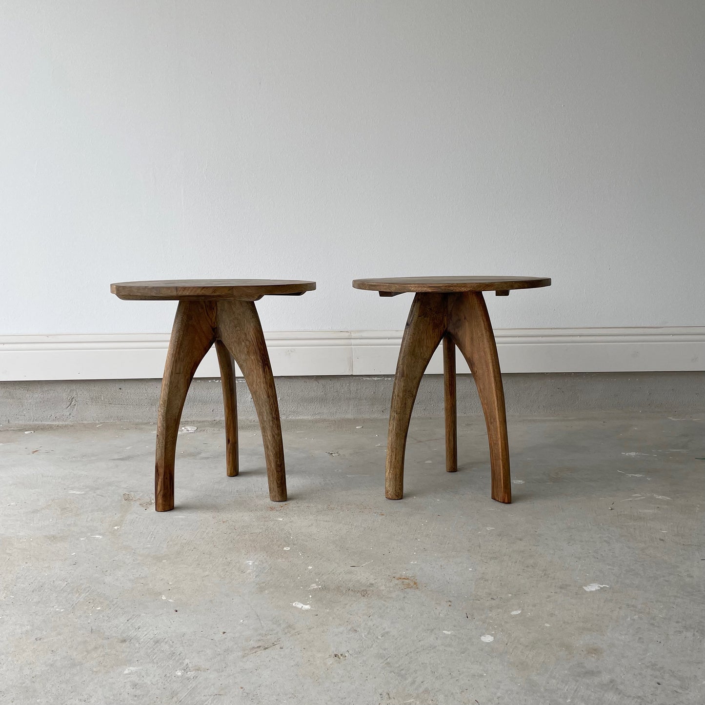 Wooden Three Legs End Table x1