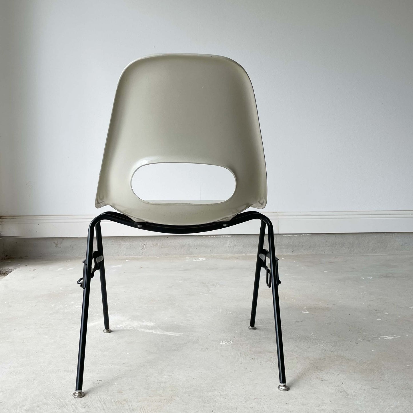 Krueger Herman Miller Eames Fiberglass Shell Chair: See Shipping Rules