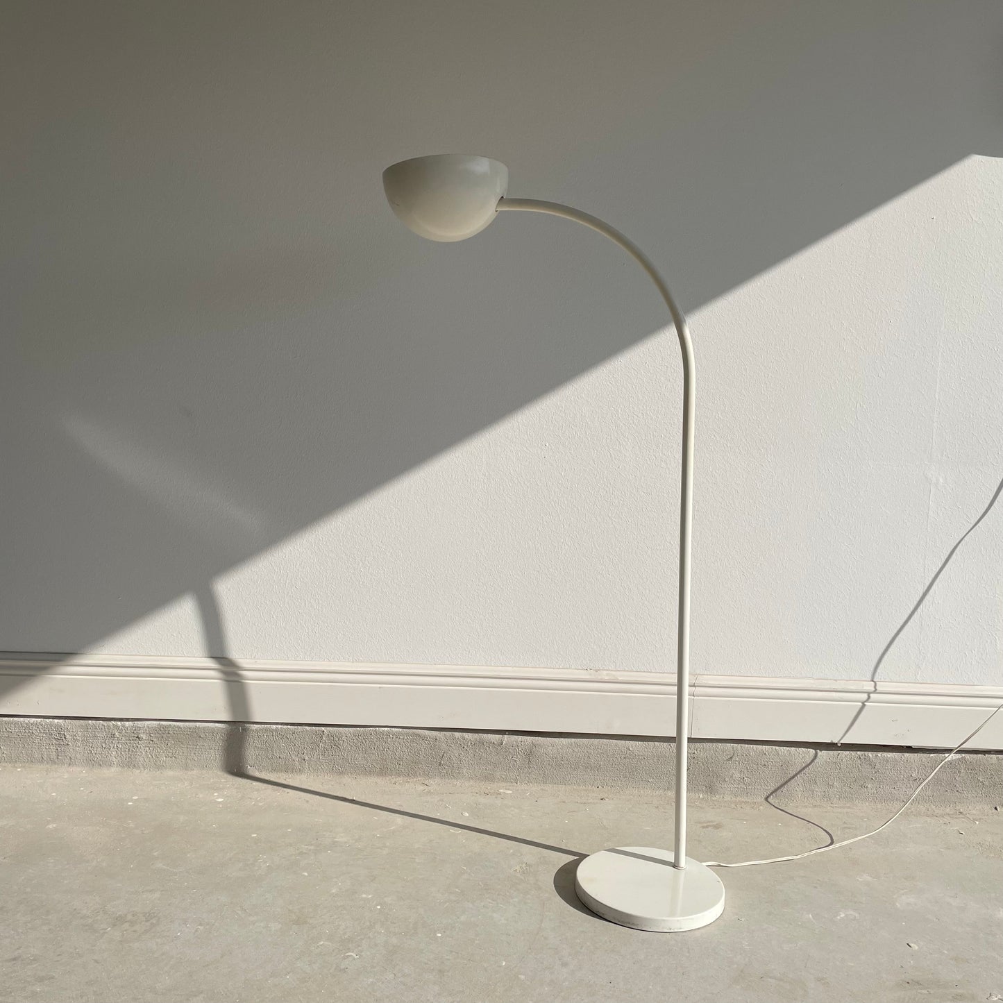 Vintage Short Arch Lamp with Swivel Head