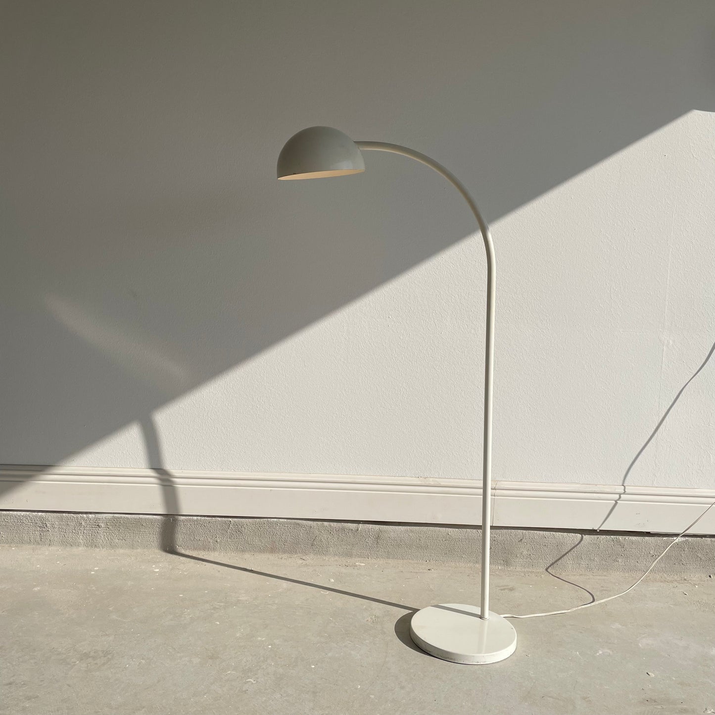 Vintage Short Arch Lamp with Swivel Head