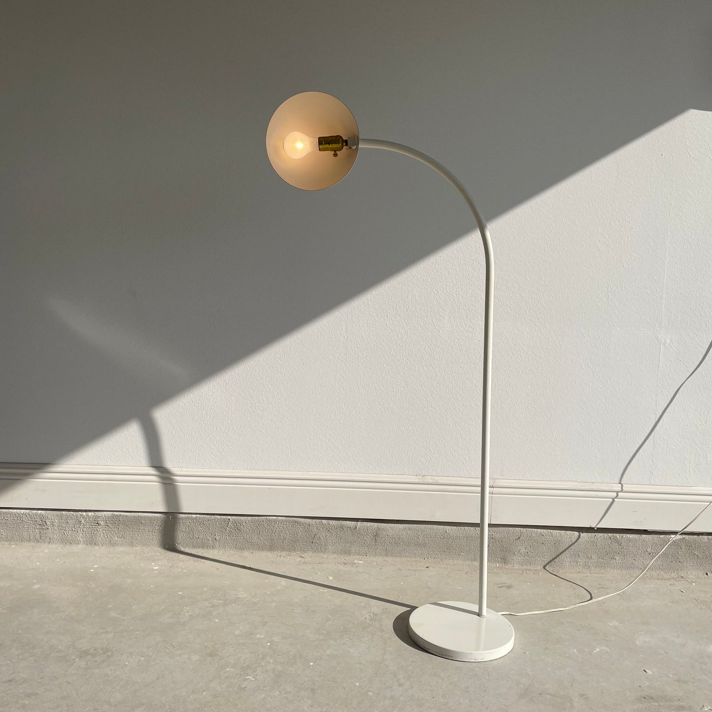 Vintage Short Arch Lamp with Swivel Head