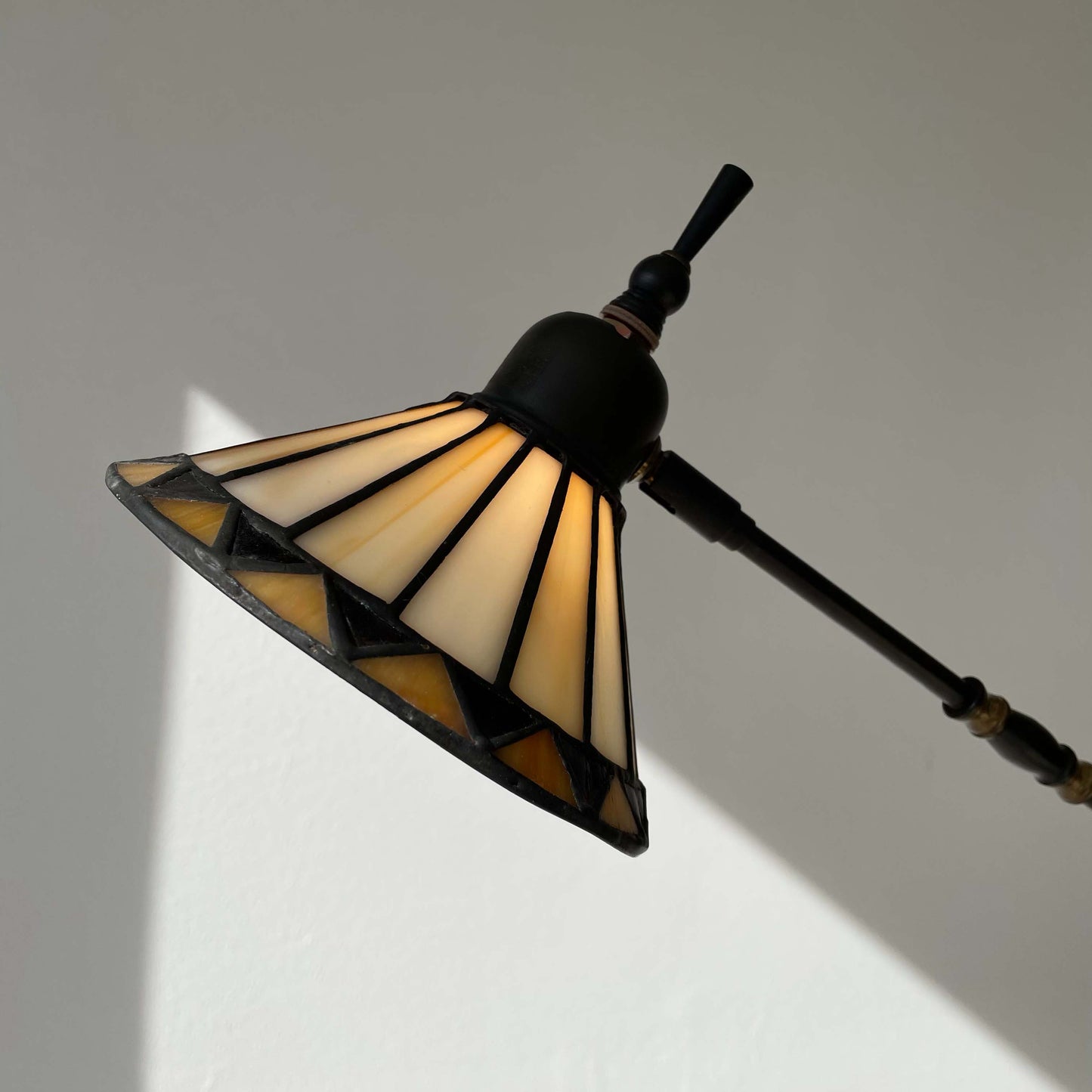 Tiffany Style Pueblo Floor Lamp : See Shipping Details