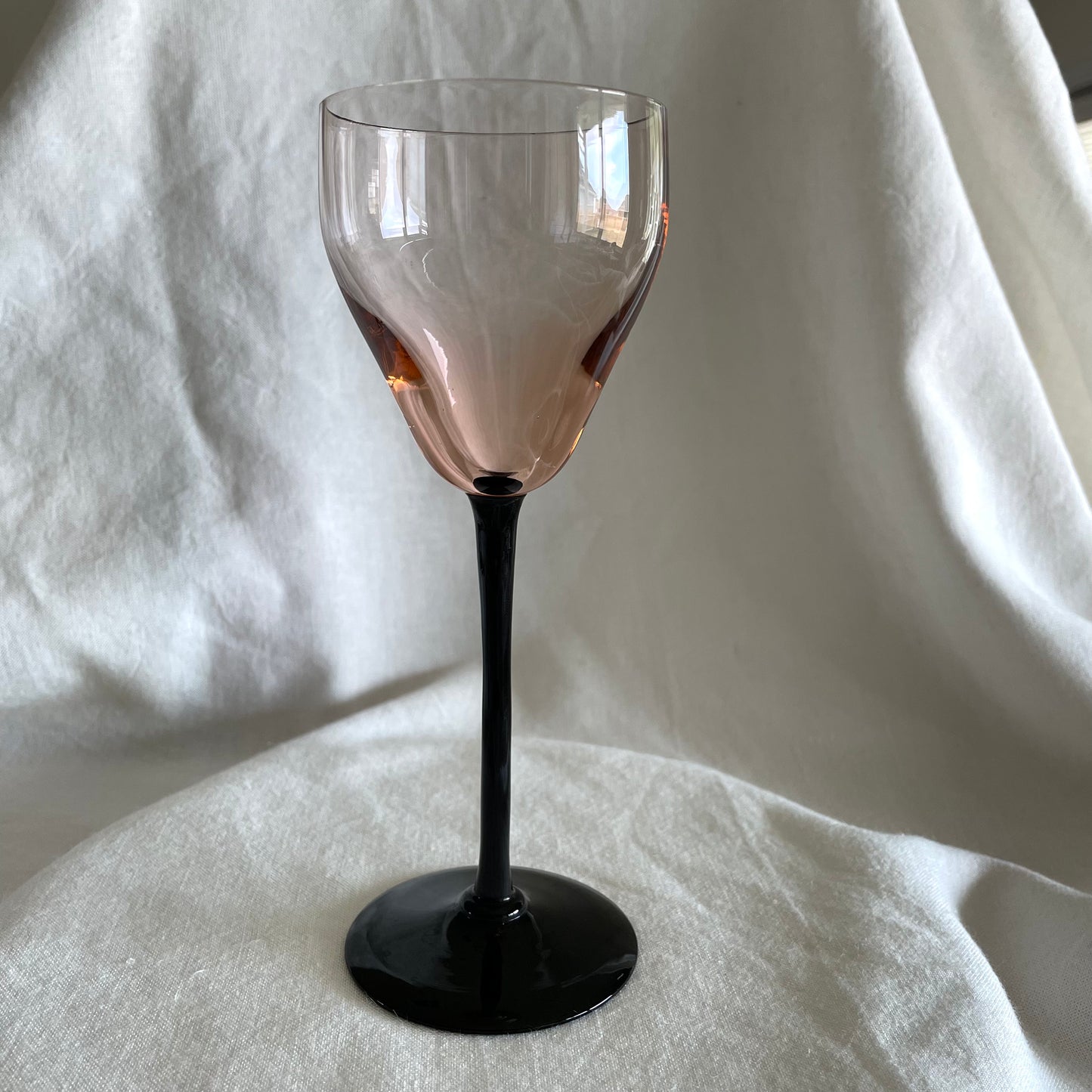 Jewel Color Glass with Black Stem x1