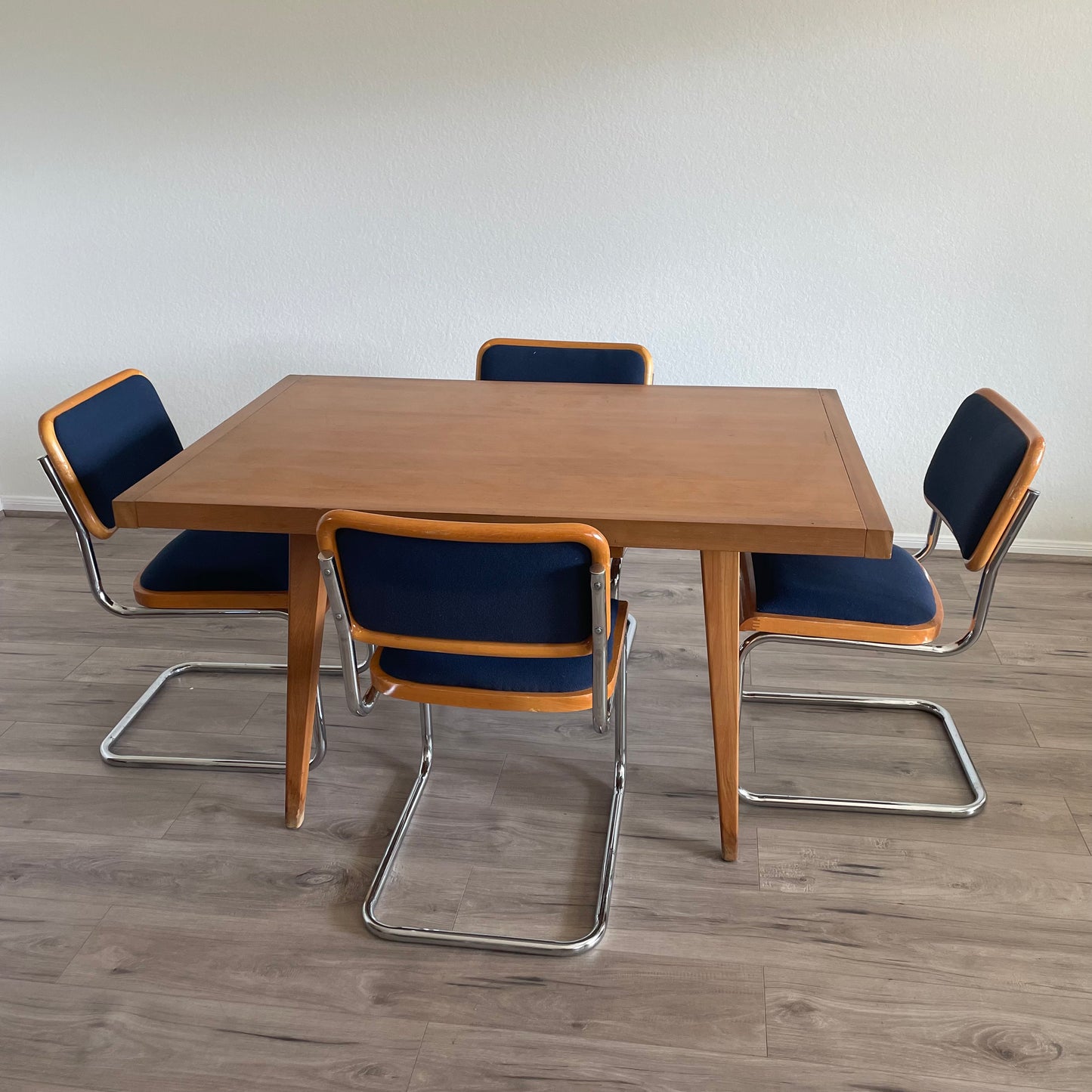 Vintage Mcm Dining Table - Extendable