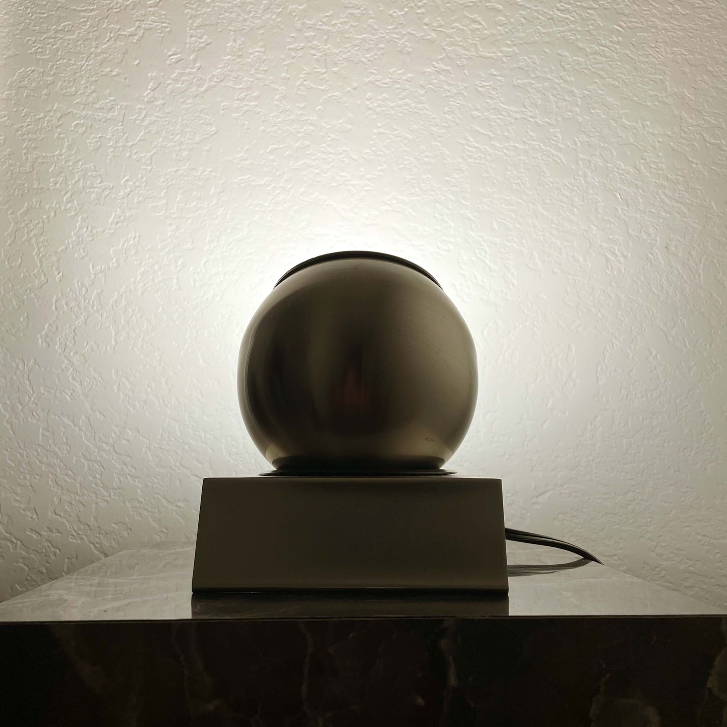Vintage Eyeball Accent Lamp with Base in style of Robert Sonneman