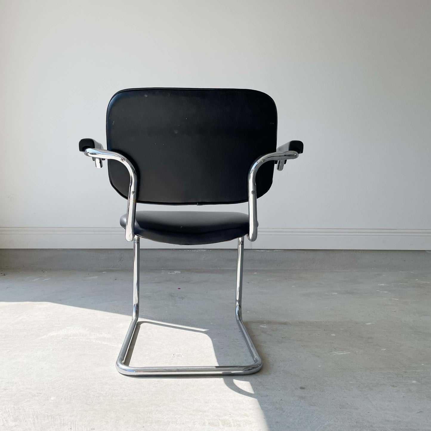 Marcel Breuer Style Cesca Arm Chair x1