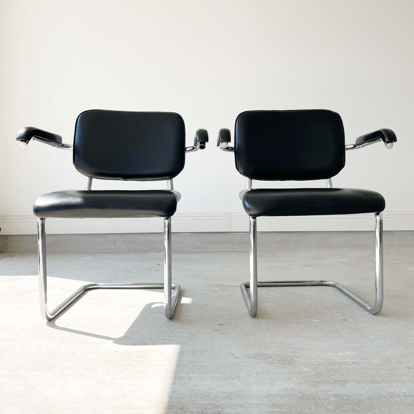 Marcel Breuer Style Cesca Arm Chair x1
