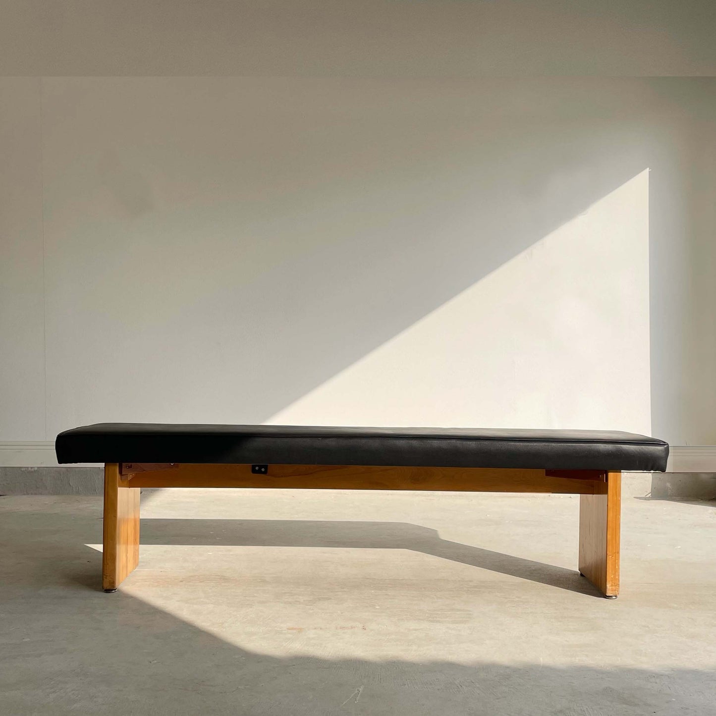 73" Mid Century Modern Bench