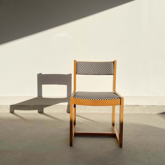 Vintage Wood Chair x Herman Miller Upholstery x1