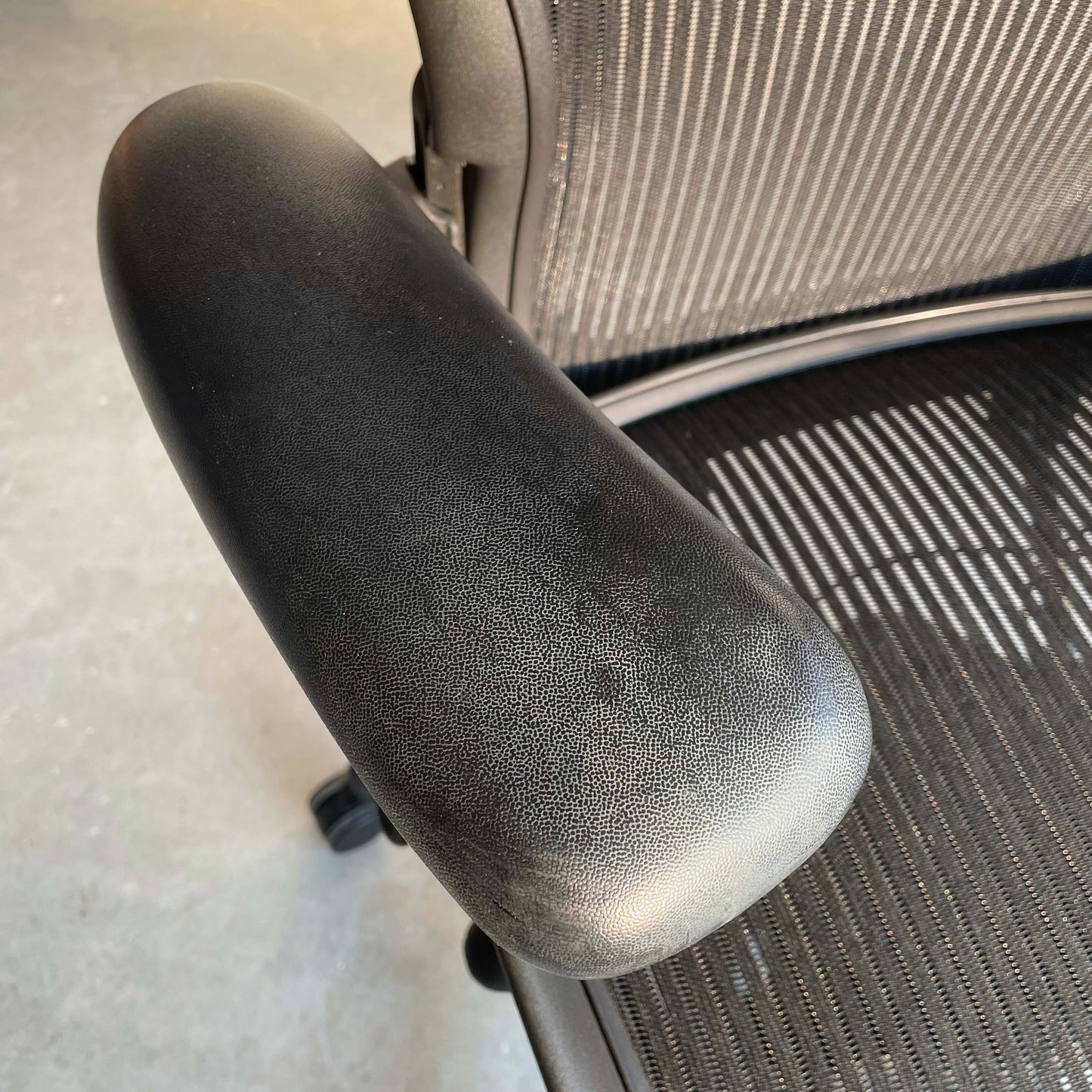 Herman Miller Aeron Ergonomic Office Chair: Size B and Size C