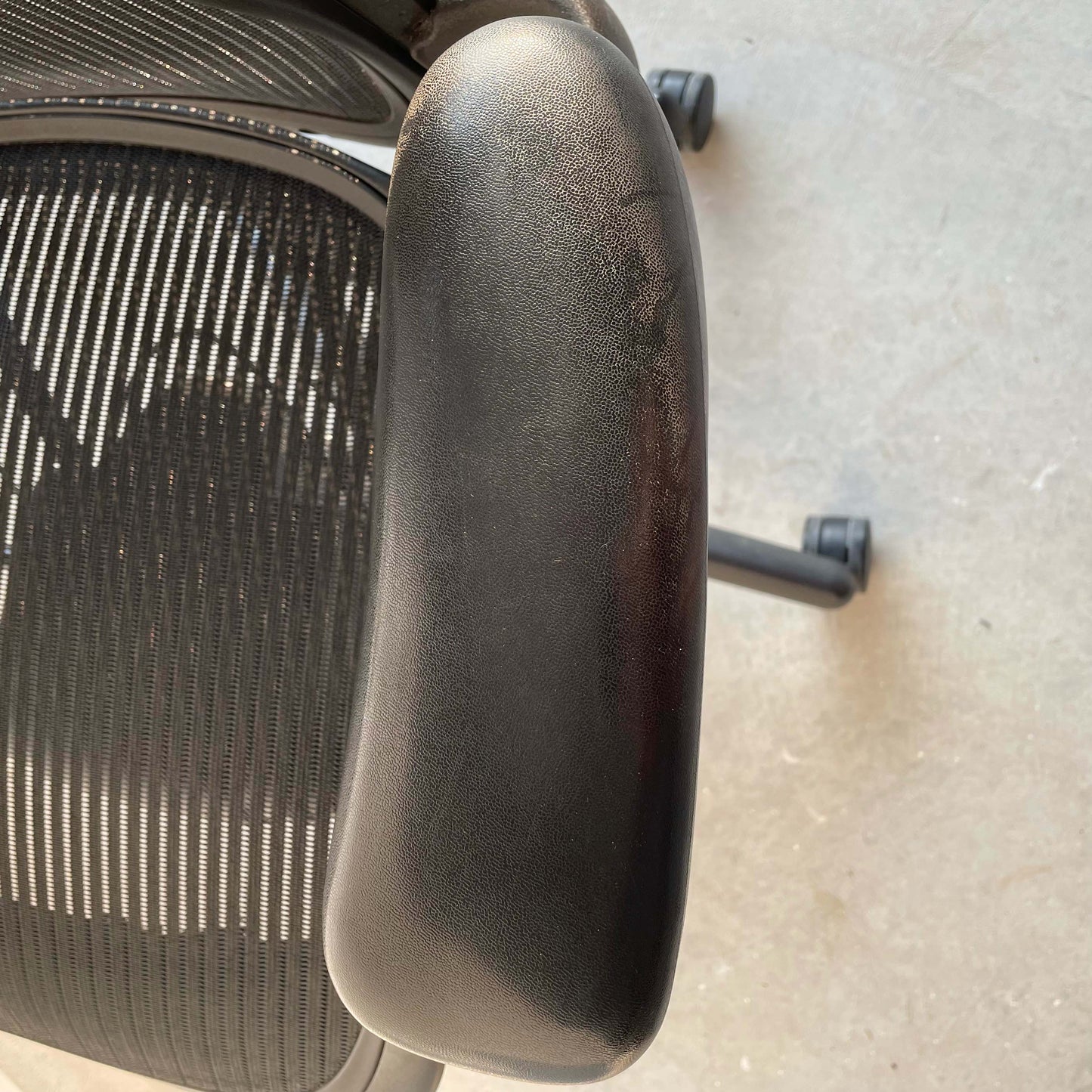 Herman Miller Aeron Ergonomic Office Chair: Size B and Size C