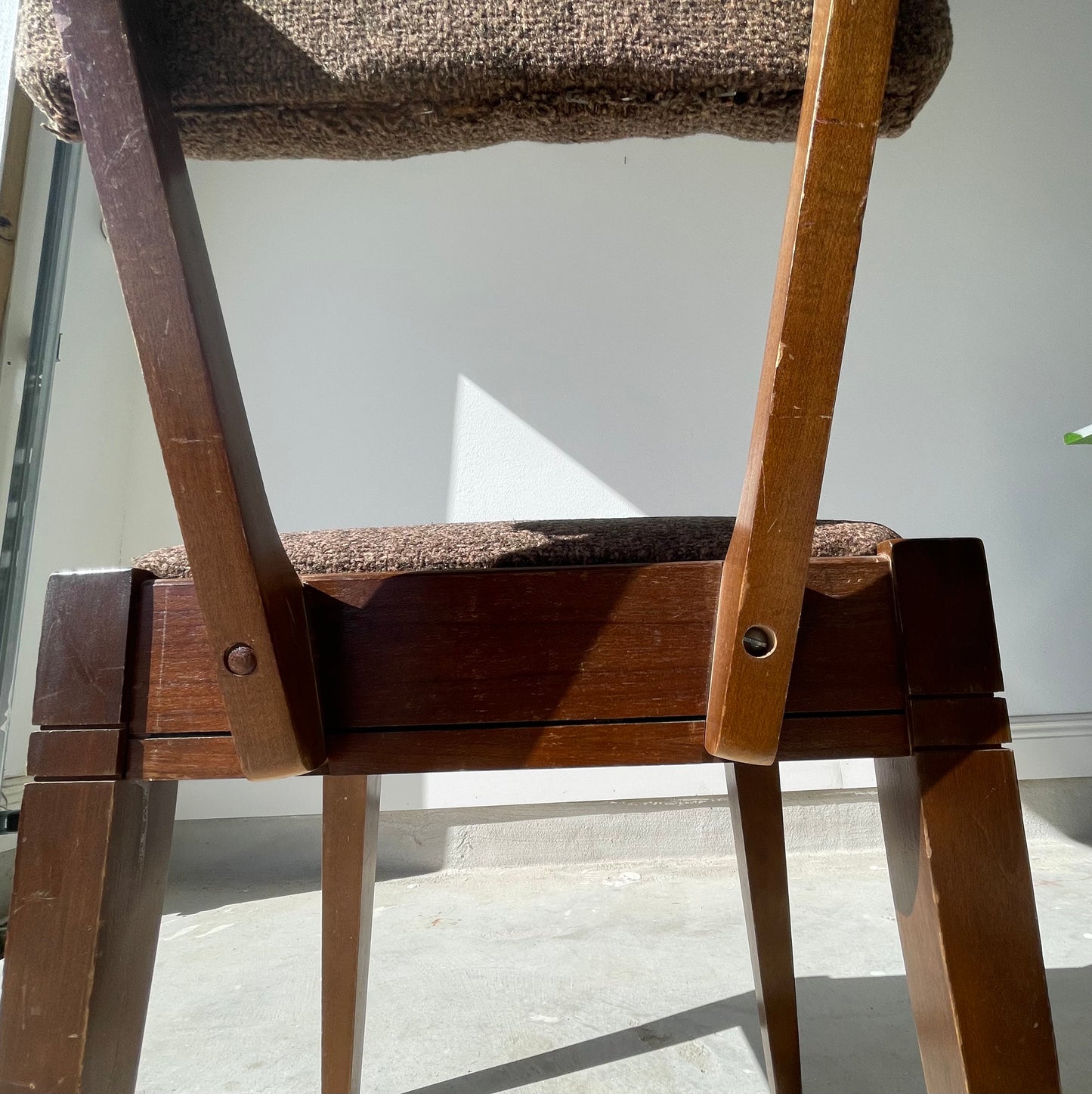 1960s Vintage Mid-Century Modern Singer Company Tweed Sewing Chair