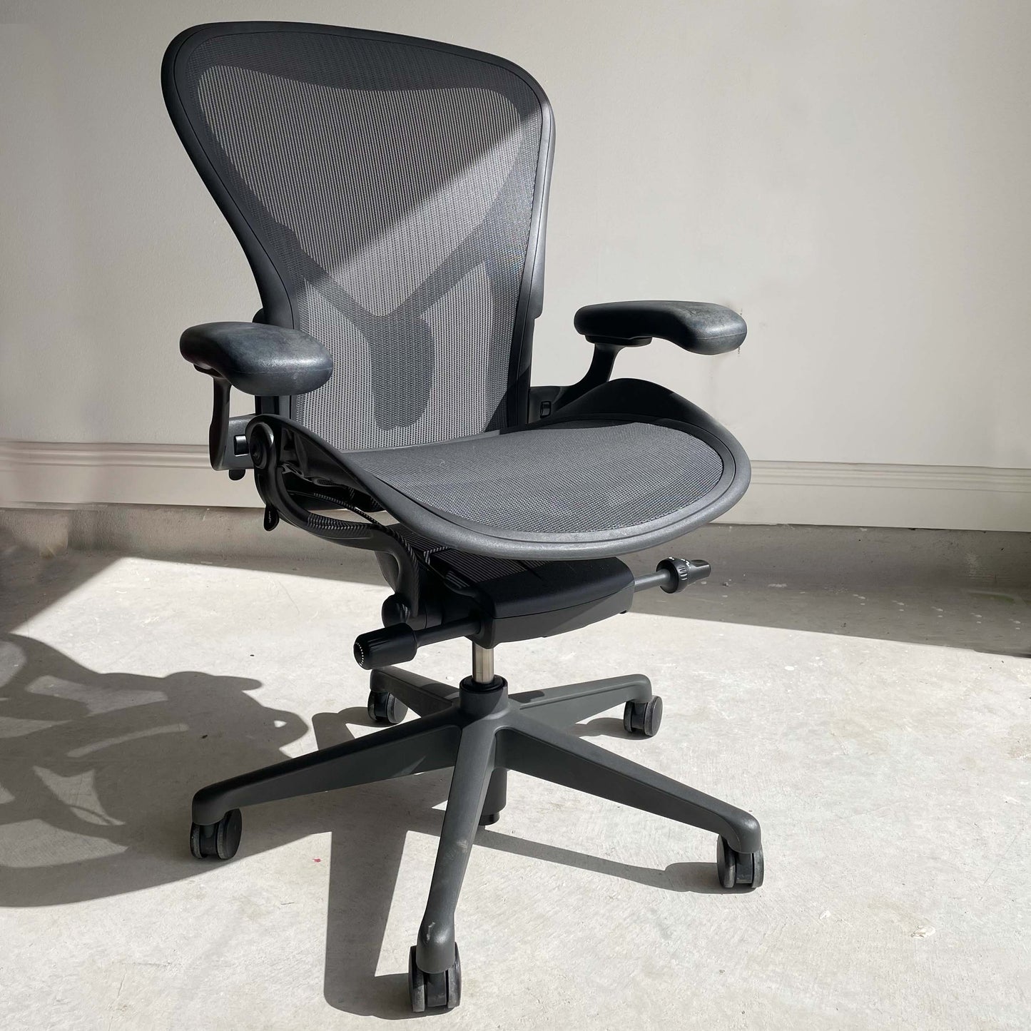 Herman Miller Aeron Remastered, Size B