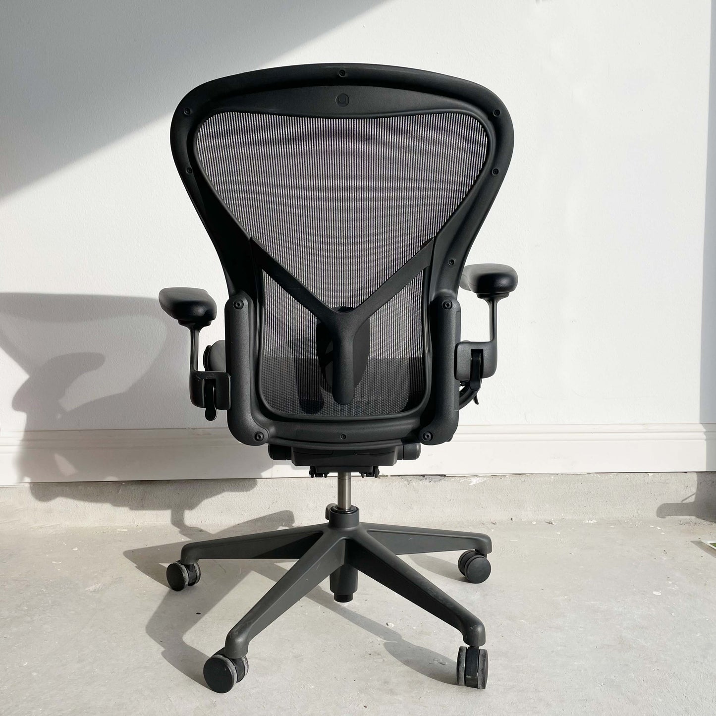 Herman Miller Aeron Remastered, Size B